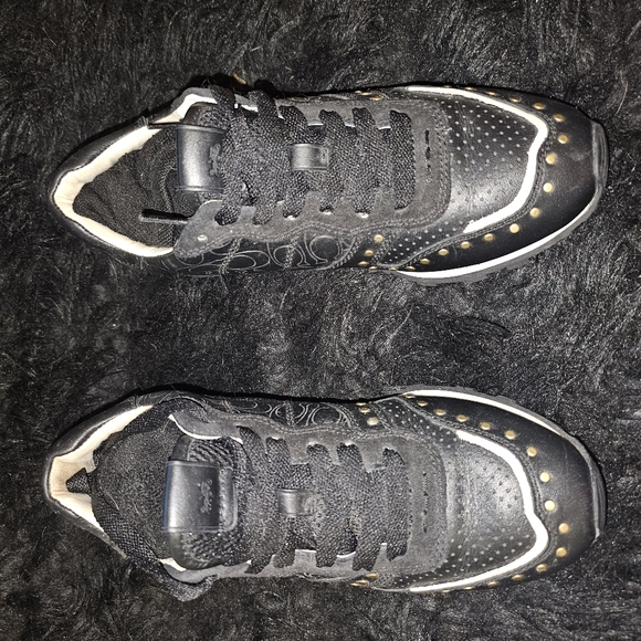 BLACK Coach Rivets SIZE 37.5 (7.5) - Picture 2 of 5